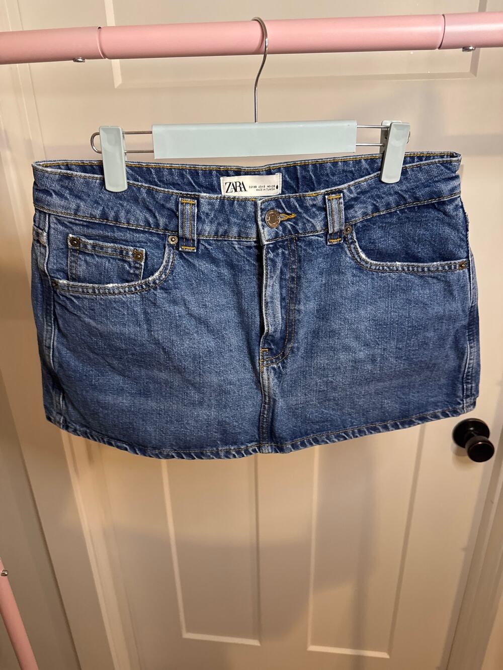Zara Jean skort